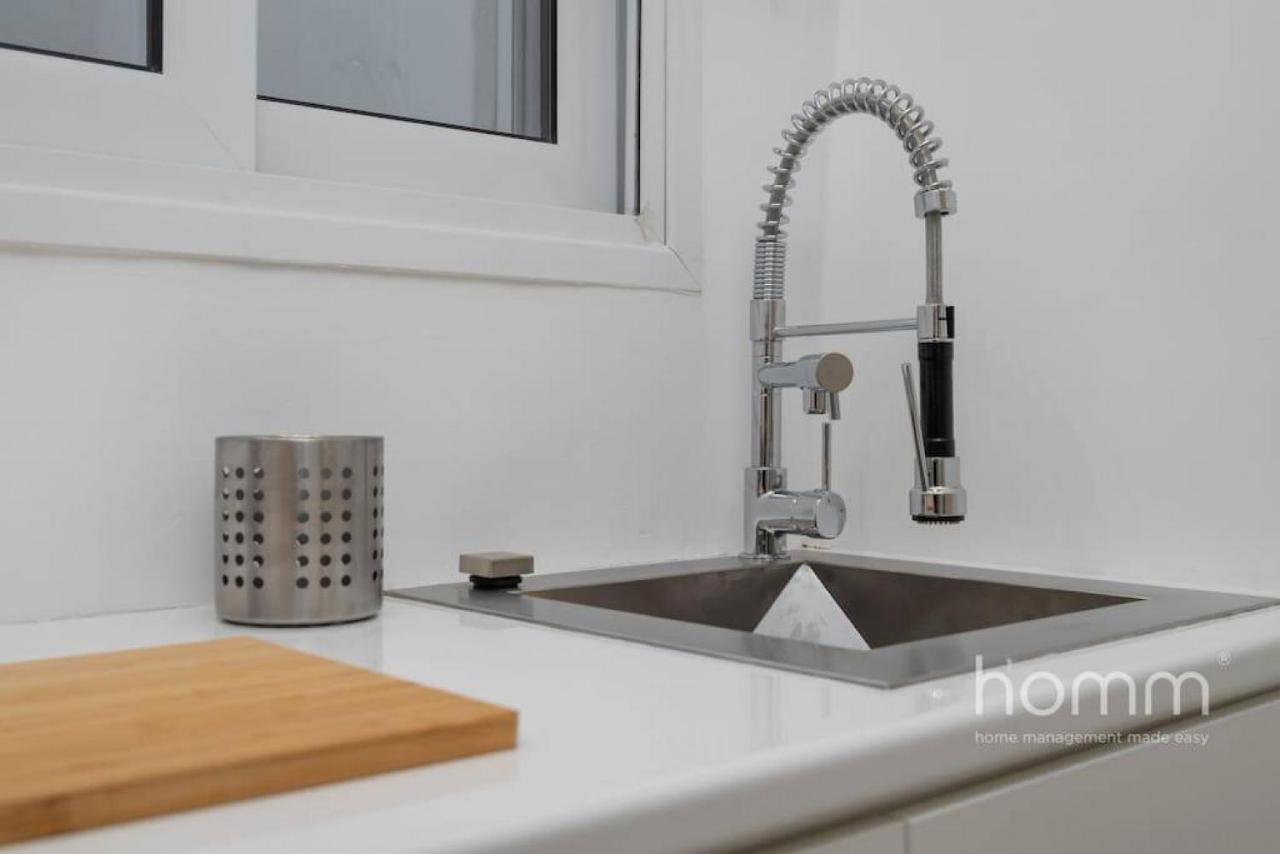 34Sqm Minimal Homm Apartment With Acropolis View Atina Dış mekan fotoğraf