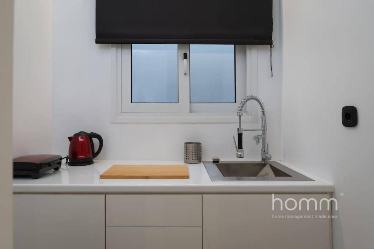 34Sqm Minimal Homm Apartment With Acropolis View Atina Dış mekan fotoğraf